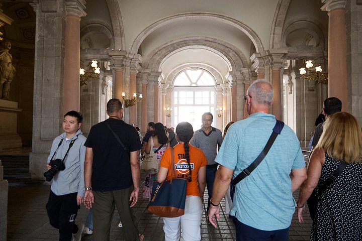 Guidet gåtur i Madrids historiske sentrum og Det Kongelige Slott, med ikoniske landemerker og hurtiggang, foto 14 | wizardtrip