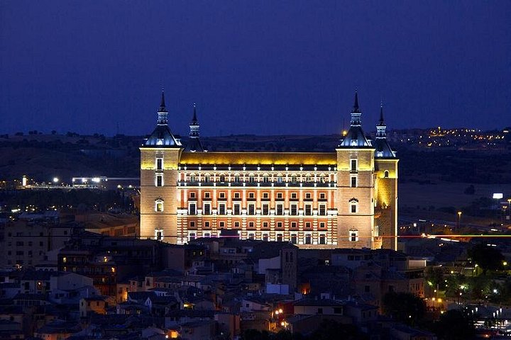 Excursión de día completo desde Madrid a Toledo, explorando su histórica catedral, sinagogas e iglesias, foto 7 | wizardtrip