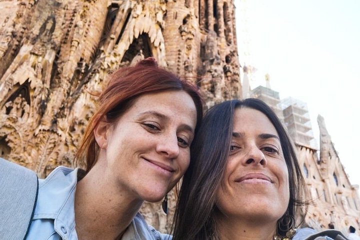 Explore Gaudí's Barcelona, including the iconic Sagrada Familia, on a guided walking tour, photo 7 | wizardtrip