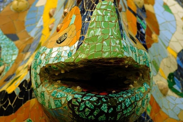 Privétour van Barcelona's iconische Sagrada Familia en Park Güell, met de architectuur van Gaudí, foto 20 | wizardtrip