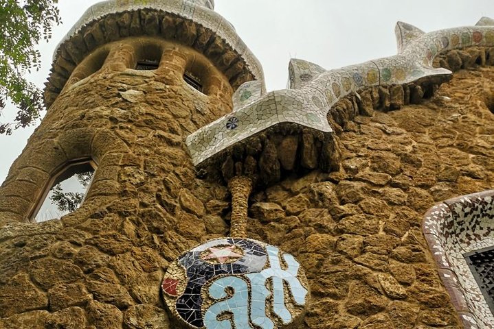 Privétour van Barcelona's iconische Sagrada Familia en Park Güell, met de architectuur van Gaudí, foto 23 | wizardtrip