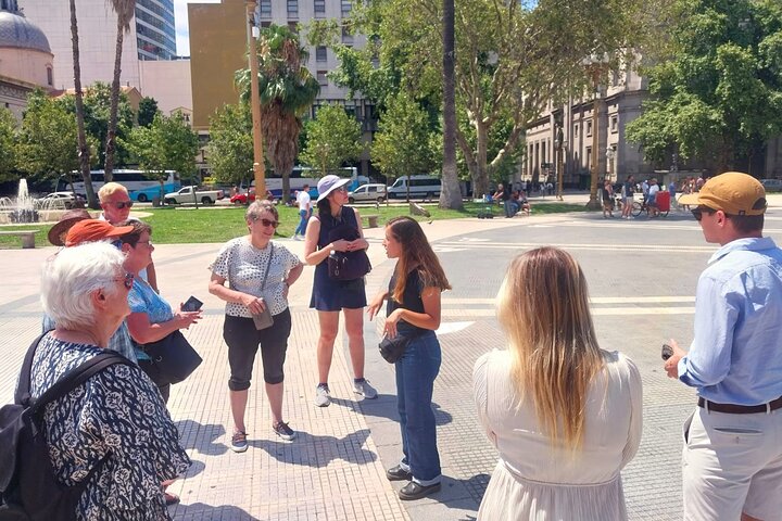 A guided small-group tour exploring the vibrant streets and iconic landmarks of Buenos Aires, Argentina, photo 10 | wizardtrip