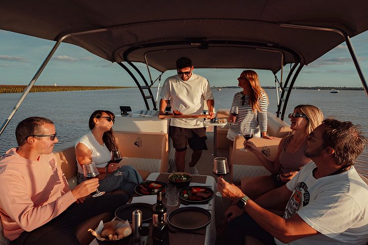Explorez les voies navigables panoramiques du delta du Tigre lors d'une excursion en bateau depuis Buenos Aires, Argentine, photo 8 | wizardtrip