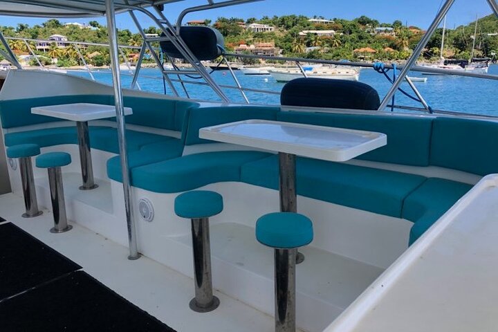 Tour in barca semi-privato per snorkeling con tartarughe e visita a Honeymoon Beach a St. Thomas, foto 9 | wizardtrip