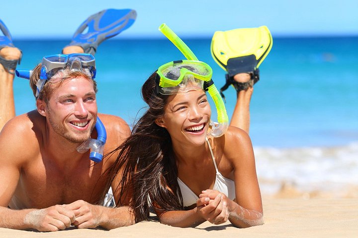 Passeio de catamarã de luxo em St. Thomas, explorando ilhas e snorkeling, foto 12 | wizardtrip