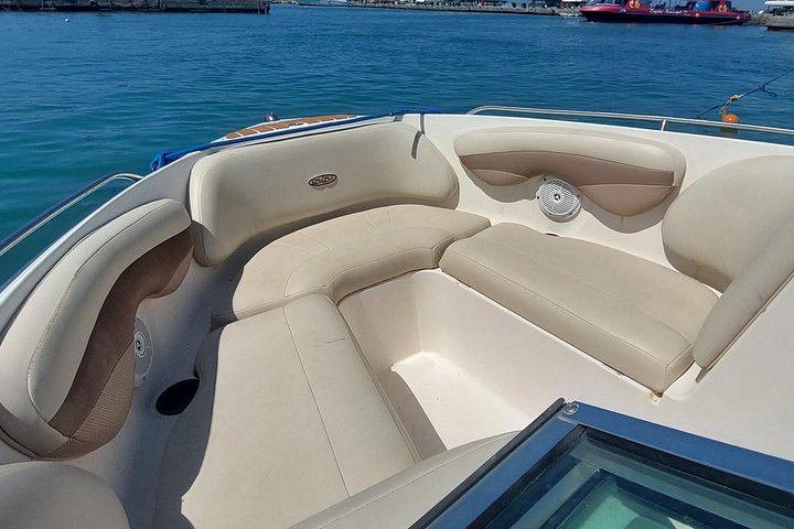 Private speed boat trip in Hurghada with dolphin swimming, snorkeling, and island visit, photo 24 | wizardtrip