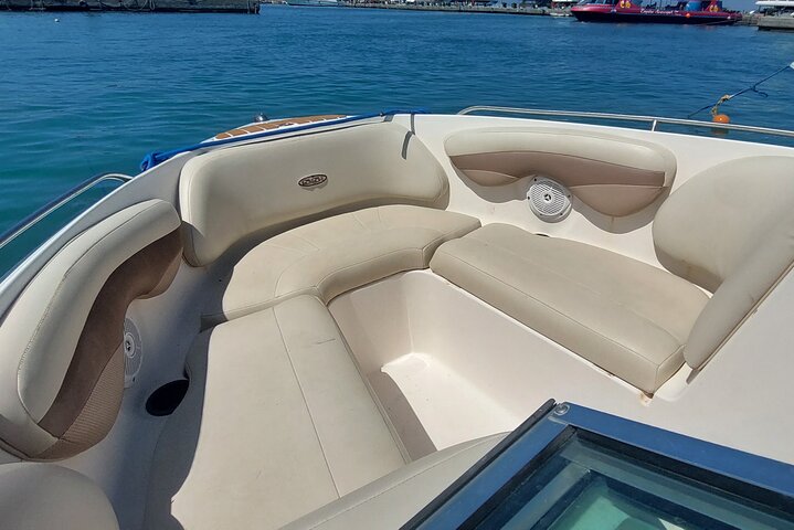 Private speed boat trip in Hurghada with dolphin swimming, snorkeling, and island visit, photo 28 | wizardtrip