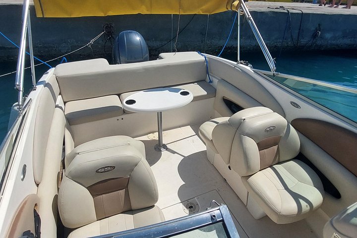 Private speed boat trip in Hurghada with dolphin swimming, snorkeling, and island visit, photo 29 | wizardtrip