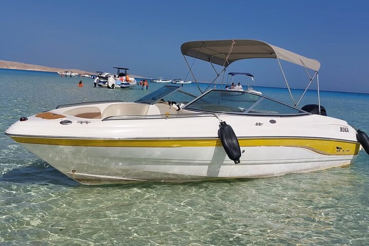 Private speed boat trip in Hurghada with dolphin swimming, snorkeling, and island visit, photo 38 | wizardtrip