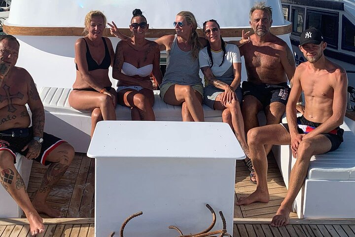 Excursion privée en bateau à Hurghada avec snorkeling, visites d'îles et observation des dauphins, photo 13 | wizardtrip