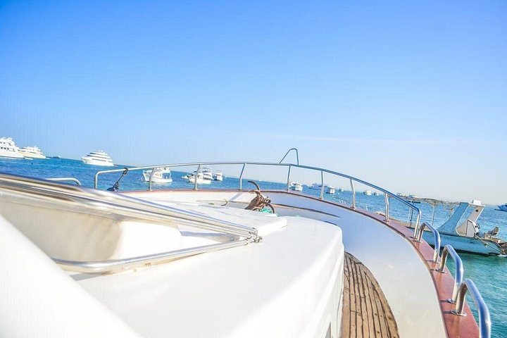 Excursion privée en bateau à Hurghada avec snorkeling, visites d'îles et observation des dauphins, photo 21 | wizardtrip