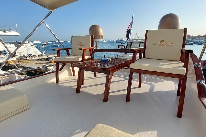 Excursion privée en bateau à Hurghada avec snorkeling, visites d'îles et observation des dauphins, photo 24 | wizardtrip
