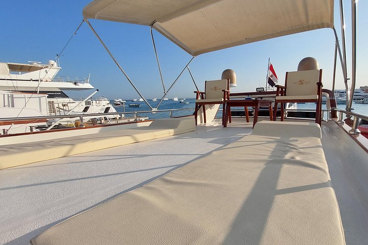 Excursion privée en bateau à Hurghada avec snorkeling, visites d'îles et observation des dauphins, photo 26 | wizardtrip