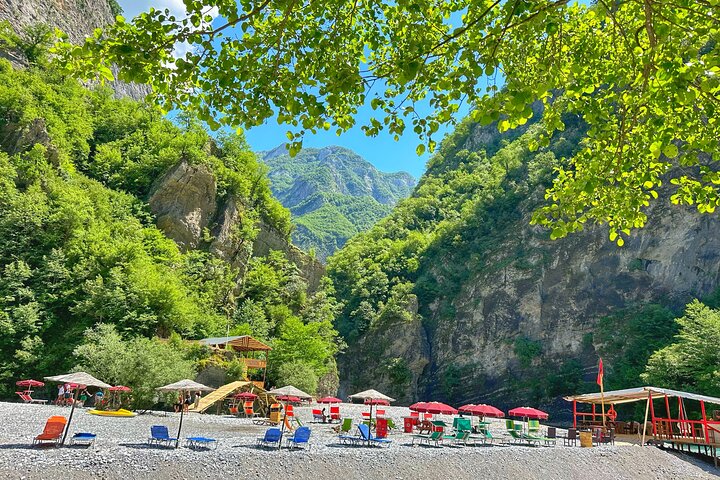 Excursion en bateau panoramique sur le lac Komani et la rivière Shala, Albanie, photo 11 | wizardtrip