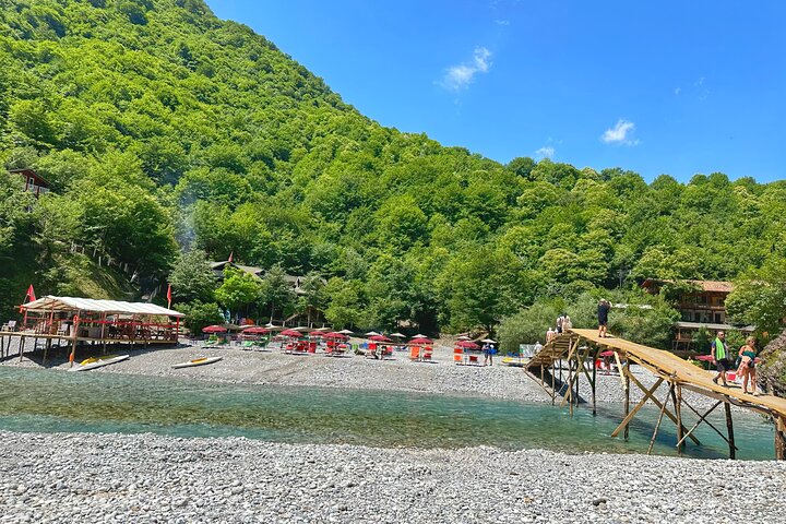 Excursion en bateau panoramique sur le lac Komani et la rivière Shala, Albanie, photo 15 | wizardtrip