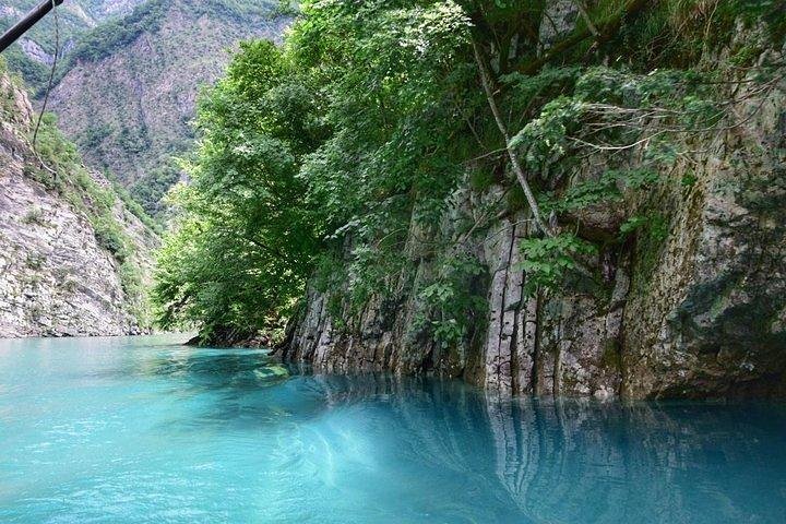 Excursion en bateau panoramique sur le lac Komani et la rivière Shala, Albanie, photo 19 | wizardtrip