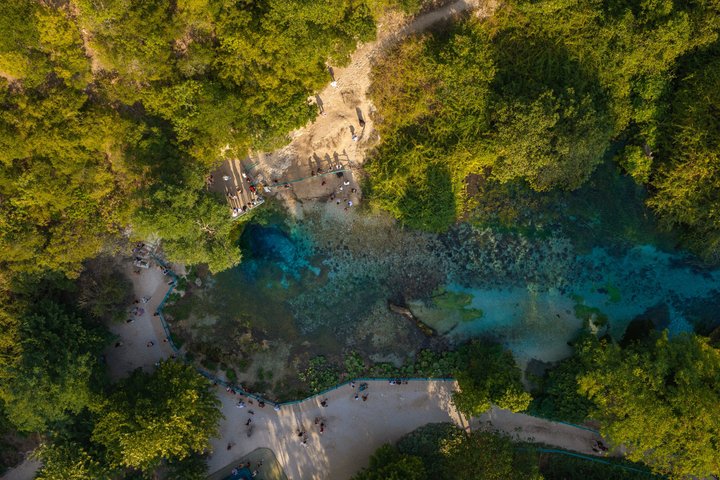 ティラナ、アルバニア発サランダ、クサムル、ブルーアイ日帰り旅行、写真8 | wizardtrip