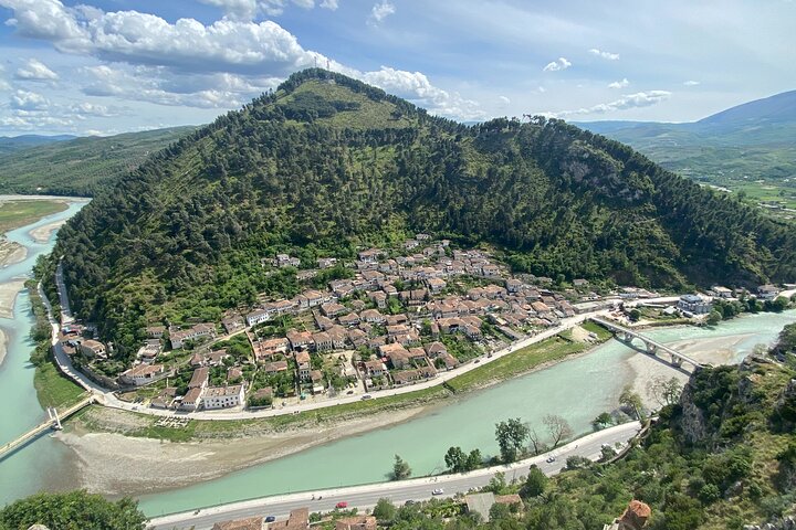 Tur till Berat UNESCO-plats och Belshi-sjön från Tirana, Albanien, foto 6 | wizardtrip