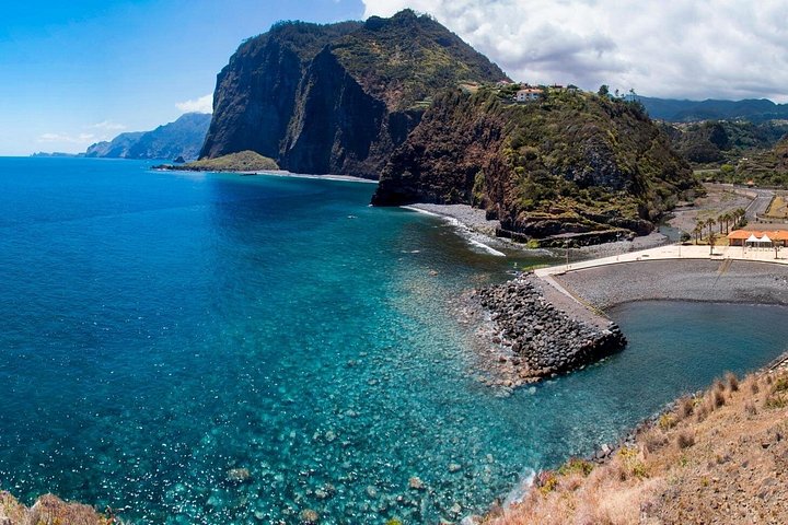 Tweedaagse eilandtour op Madeira, Portugal, met diverse landschappen, dorpjes en natuurlijke attracties, foto 8 | wizardtrip