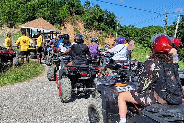 Kombinieren Sie ATV-Fahrten und Tierbeobachtungen auf der Insel Roatan, Honduras, Foto 8 | wizardtrip