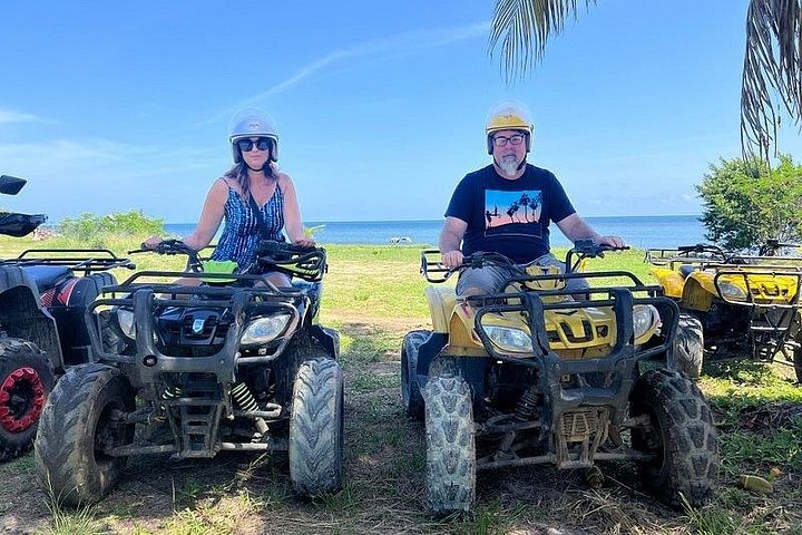 Kombinieren Sie ATV-Fahrten und Tierbeobachtungen auf der Insel Roatan, Honduras, Foto 16 | wizardtrip