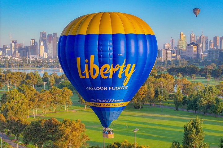 Hot Air Balloon Flights Over Melbourne City (Optional Breakfast) | wizardtrip