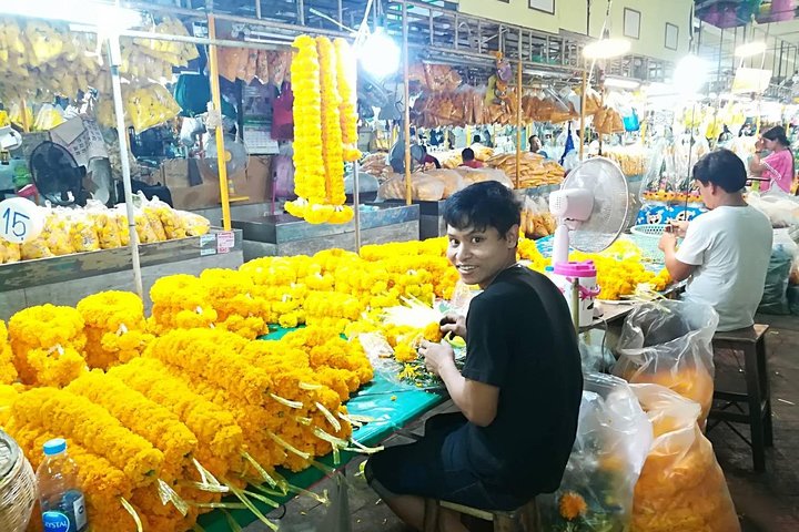 トゥクトゥクツアーでバンコクの活気ある夜を体験し、中華街での屋台飯も楽しめます、写真22 | wizardtrip