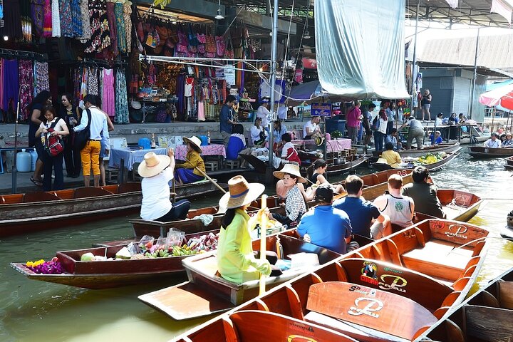 Experience Thailand's vibrant floating markets and unique train market, photo 15 | wizardtrip