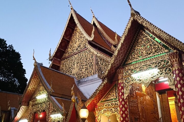 Wandern Sie durch üppigen Dschungel zu ruhigen Tempeln und genießen Sie den Panoramablick auf die Stadt vom Doi Suthep in Chiang Mai, Foto 9 | wizardtrip