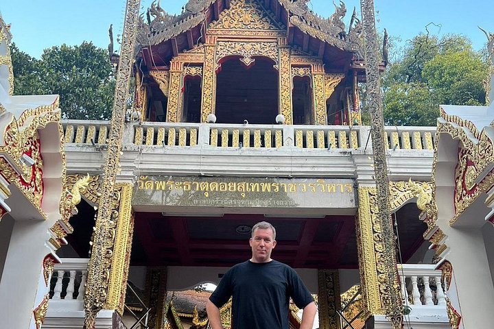 Wandern Sie durch üppigen Dschungel zu ruhigen Tempeln und genießen Sie den Panoramablick auf die Stadt vom Doi Suthep in Chiang Mai, Foto 18 | wizardtrip