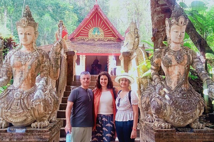 Wandern Sie durch üppigen Dschungel zu ruhigen Tempeln und genießen Sie den Panoramablick auf die Stadt vom Doi Suthep in Chiang Mai, Foto 22 | wizardtrip