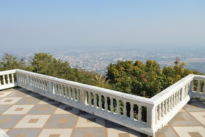Wandern Sie durch üppigen Dschungel zu ruhigen Tempeln und genießen Sie den Panoramablick auf die Stadt vom Doi Suthep in Chiang Mai, Foto 23 | wizardtrip