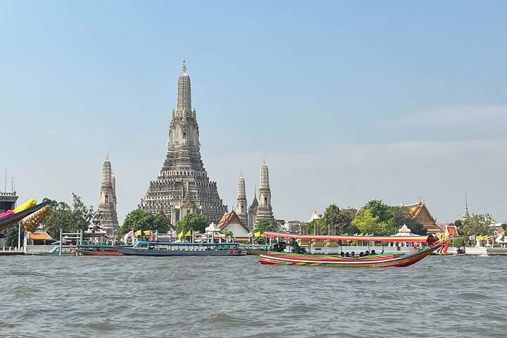 Découvrez les rues animées de Bangkok et ses monuments emblématiques lors d'une passionnante visite en tuk-tuk, photo 6 | wizardtrip