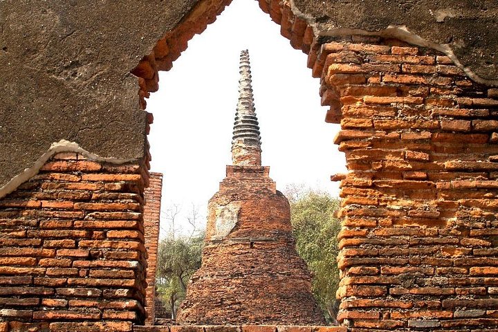 Explore ancient temples and historical sites in Ayutthaya, Thailand, photo 7 | wizardtrip