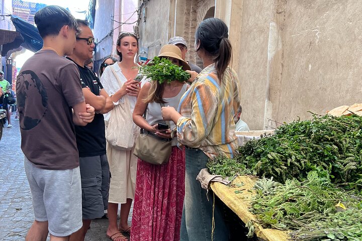 Praktisk marokkansk madlavningskursus og madmarkedstur i Marrakech med Kok Khmisa, foto 7 | wizardtrip