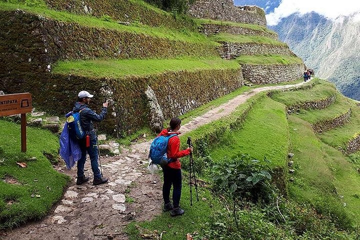 Wandern Sie den alten Inka-Pfad durch die Anden zur prächtigen Zitadelle Machu Picchu in Peru, Foto 17 | wizardtrip