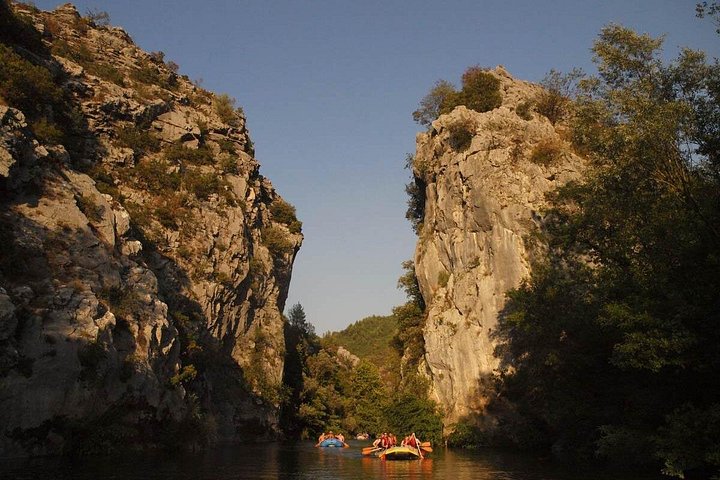 Raften, klifduiken en grotverkenning op de schilderachtige Cetina rivier in Kroatië, foto 10 | wizardtrip