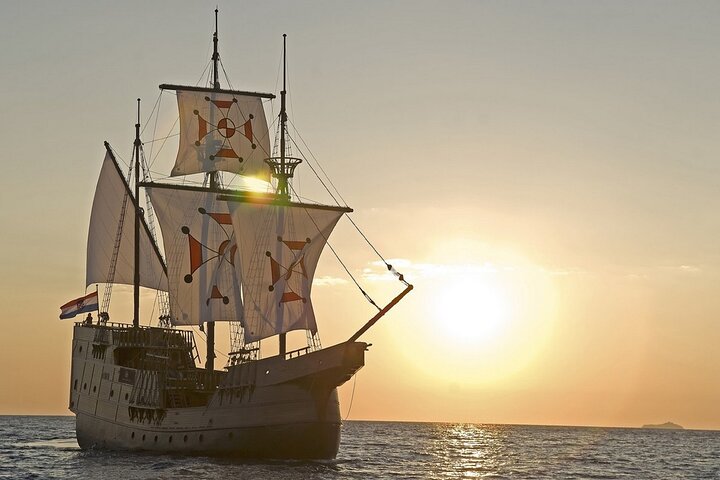 Solnedgångskryssning endast för vuxna på ett traditionellt Karaka-skepp i Dubrovnik, Kroatien, foto 21 | wizardtrip