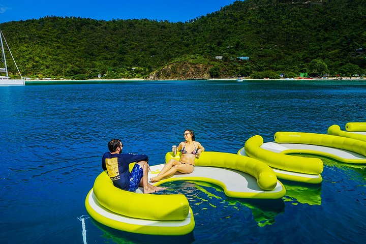 Catamaran zeil- en snorkeltocht met lunch bij een drijvende tacobar op de Maagdeneilanden, foto 10 | wizardtrip