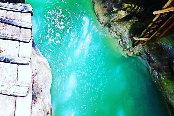 Excursion aventure aux 7 Cascades de Damajagua en République Dominicaine, avec toboggans naturels et baignade, photo 13 | wizardtrip