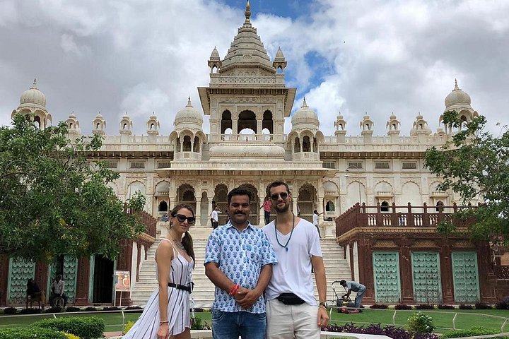 Private tour exploring the historic Blue City of Jodhpur, India, including forts, palaces, and markets, photo 11 | wizardtrip
