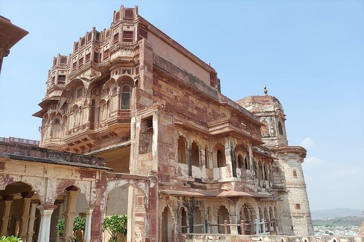 Private tour exploring the historic Blue City of Jodhpur, India, including forts, palaces, and markets, photo 158 | wizardtrip