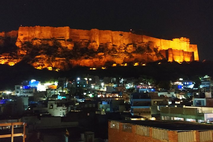 Private tour exploring the historic Blue City of Jodhpur, India, including forts, palaces, and markets, photo 22 | wizardtrip