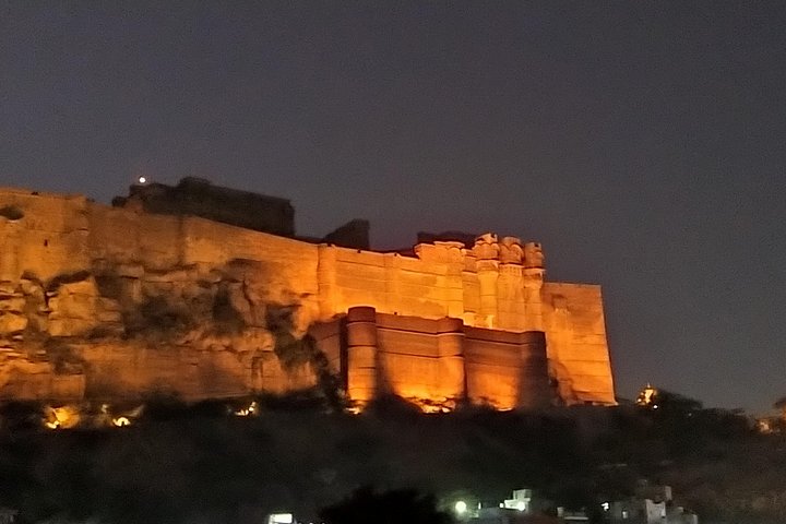 Private tour exploring the historic Blue City of Jodhpur, India, including forts, palaces, and markets, photo 69 | wizardtrip