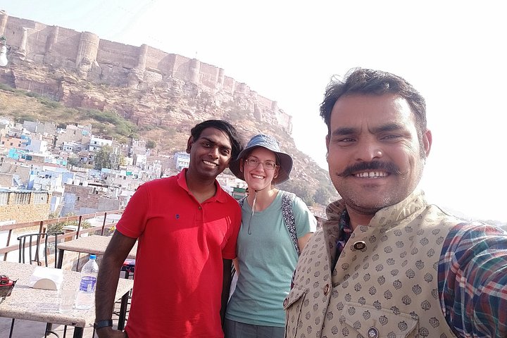 Private tour exploring the historic Blue City of Jodhpur, India, including forts, palaces, and markets, photo 87 | wizardtrip