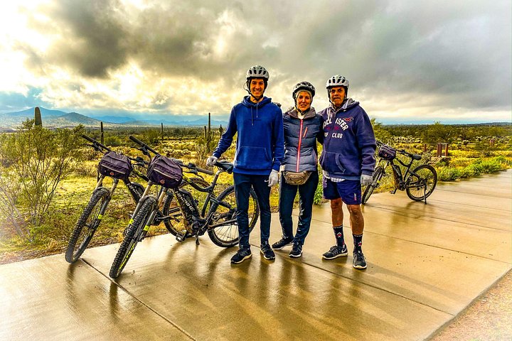 Aventure guidée en vélo électrique à travers le paysage pittoresque du désert de Sonora près de Phoenix, photo 6 | wizardtrip