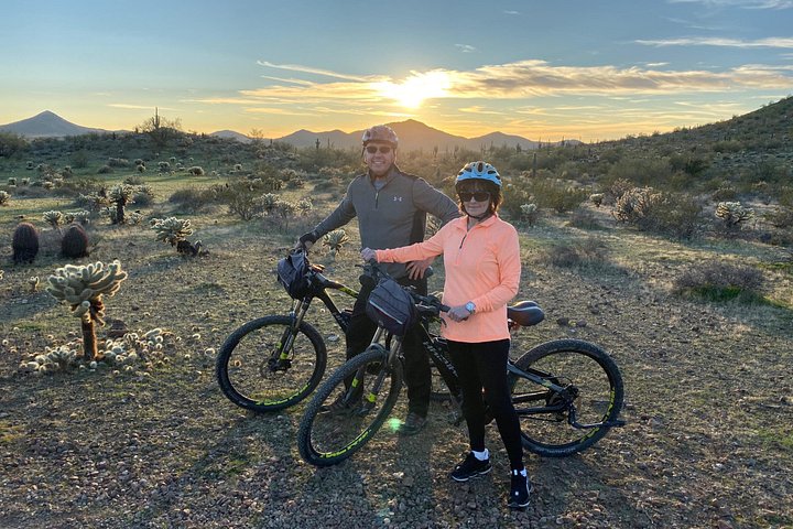 Aventure guidée en vélo électrique à travers le paysage pittoresque du désert de Sonora près de Phoenix, photo 15 | wizardtrip