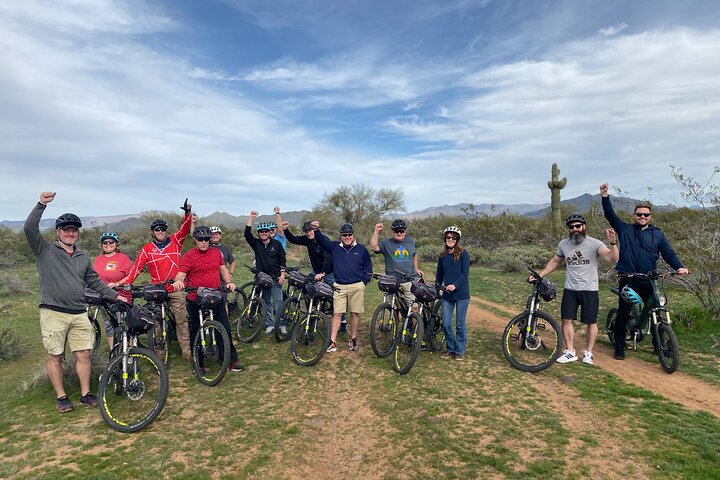Aventure guidée en vélo électrique à travers le paysage pittoresque du désert de Sonora près de Phoenix, photo 19 | wizardtrip