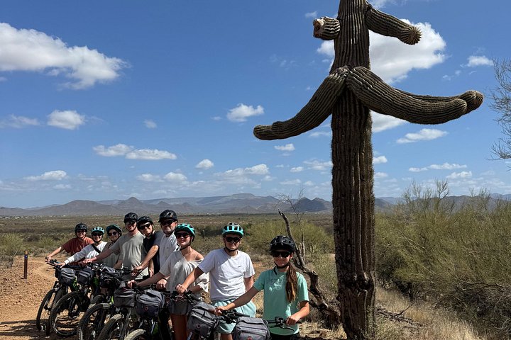 Aventure guidée en vélo électrique à travers le paysage pittoresque du désert de Sonora près de Phoenix, photo 27 | wizardtrip