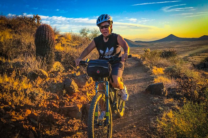Aventure guidée en vélo électrique à travers le paysage pittoresque du désert de Sonora près de Phoenix, photo 32 | wizardtrip